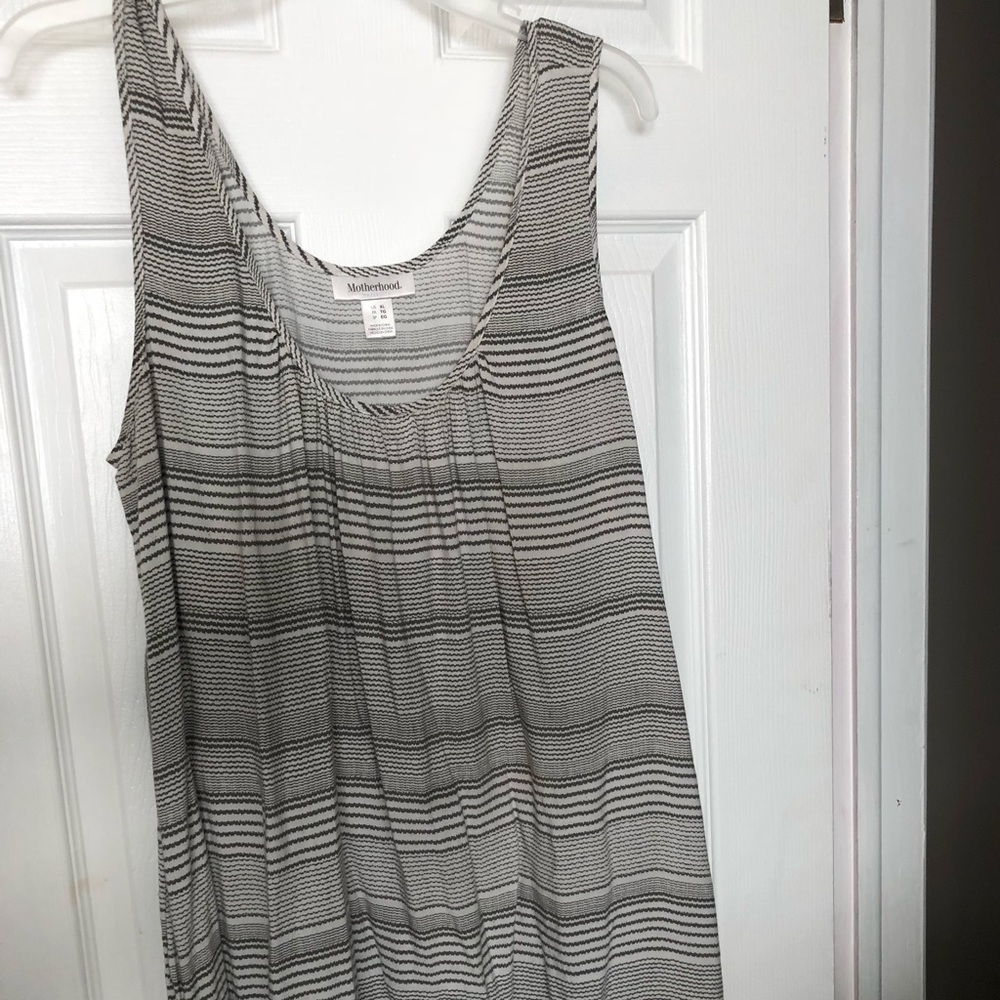 Maternity Top GUC